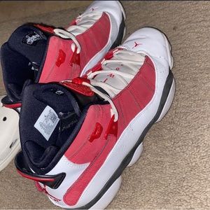 Im selling these Jordan’s because there not my style